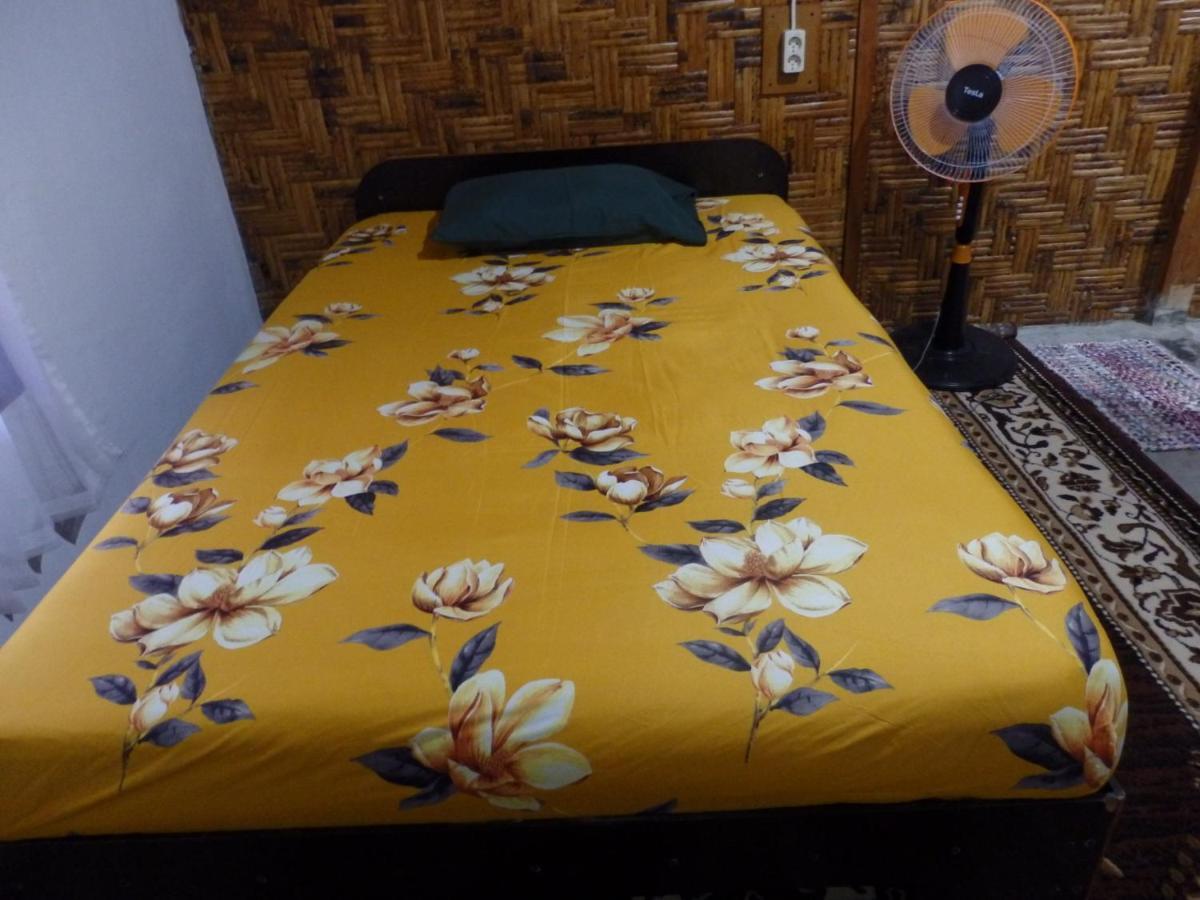 Magpie Homestay & Jungle Trekking Only For Guest Trekking With Us Bukit Lawang Exterior photo